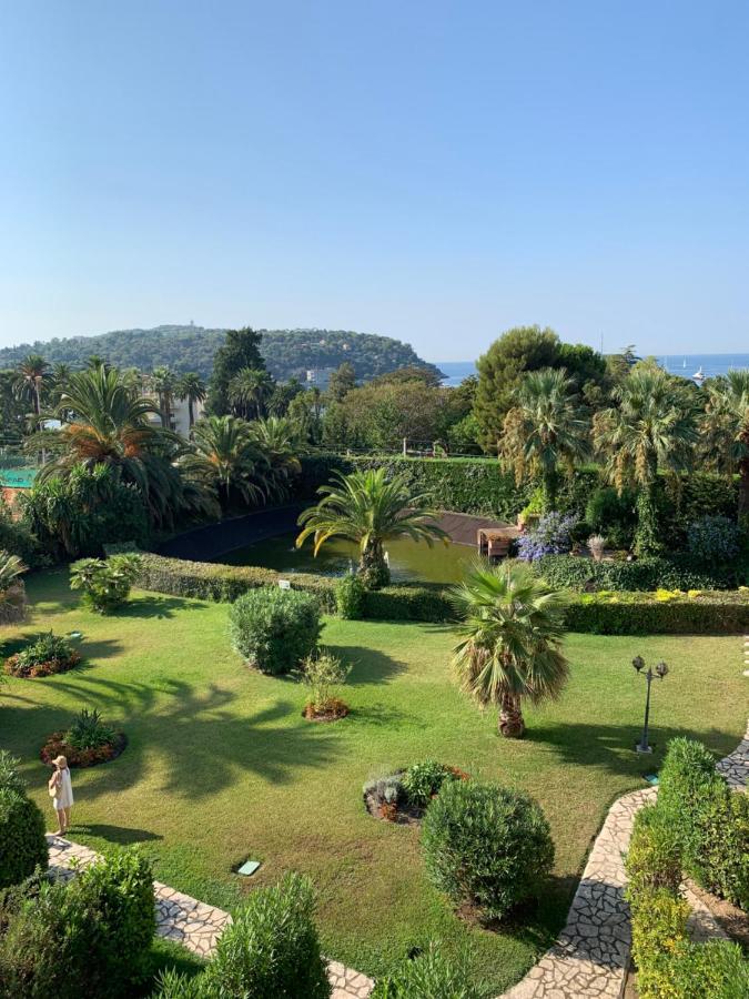 Appartement Agreable En Bord De Mer Вильфранш-сюр-Мер Экстерьер фото