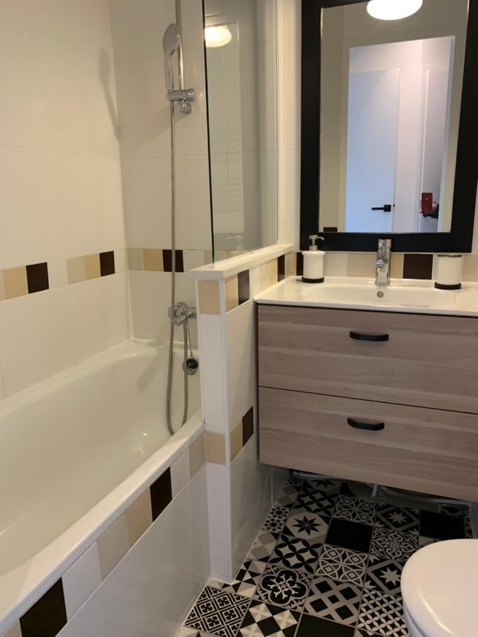 Appartement Agreable En Bord De Mer Вильфранш-сюр-Мер Экстерьер фото